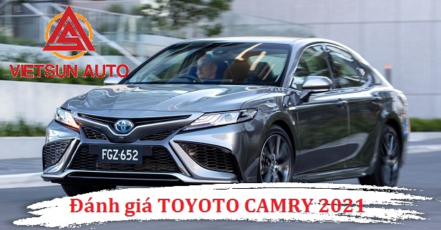 Đánh giá xe Toyota Camry 2021